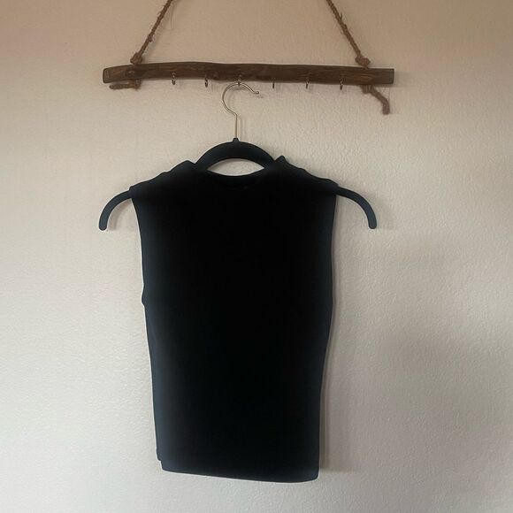 Mock neck black crop - Picture 6 of 8